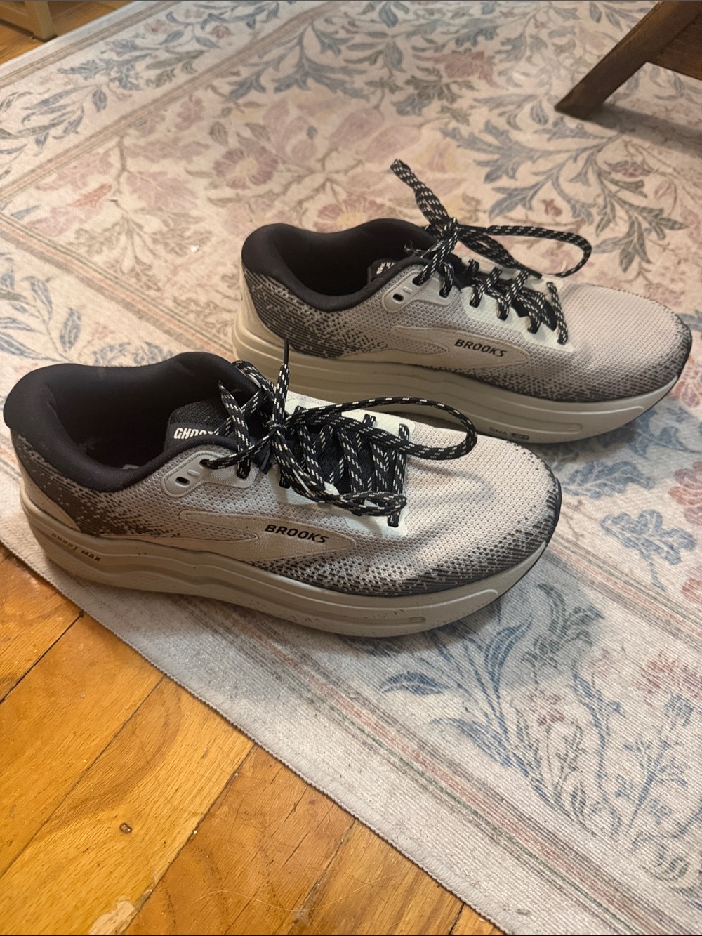 Brooks Running Shoes Ghost Max 2